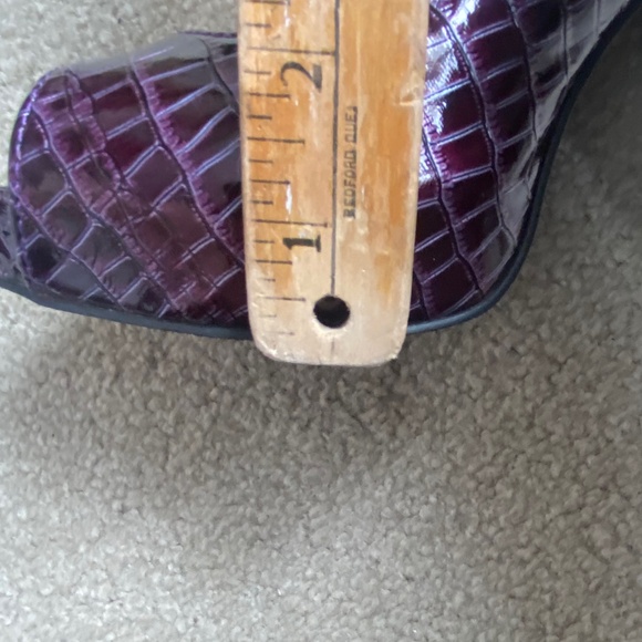 GUC, Qupid Faux Croc Open-Toed Pumps in Purple, Size 8 - Picture 10 of 11